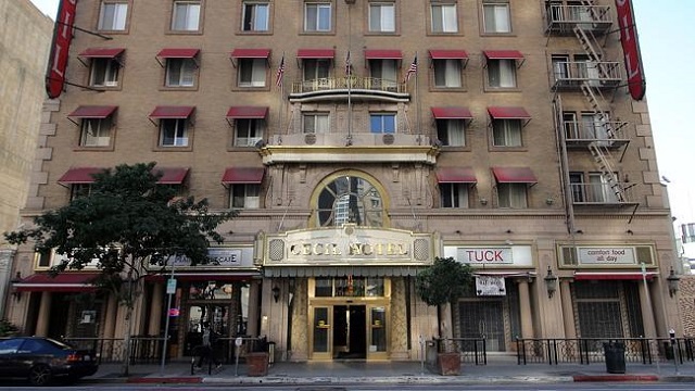 The disturbing history of The Cecil Hotel - Freak Lore